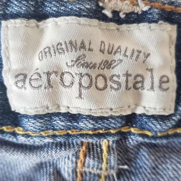 AEO Bayla Skinny 5/6 Short Light Destressed Jeans - Picture 6 of 7